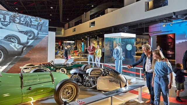 Visit to Silverstone museum header